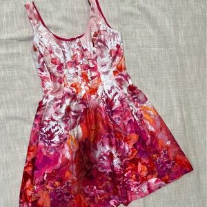 Nine West Size 6 Floral Sleeveless Dress Preowned